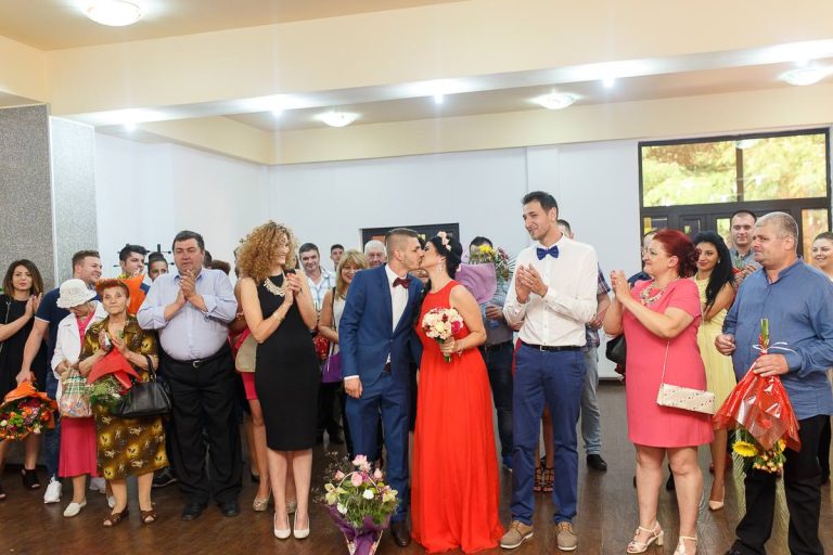 Alina si Cristi – Fotografii la starea civila sector 6 + Sedinta foto de logodna
