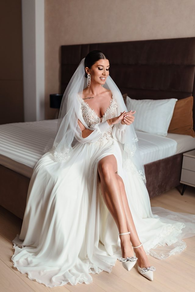Cununie civilă București · cadru elegant cu cuplul
