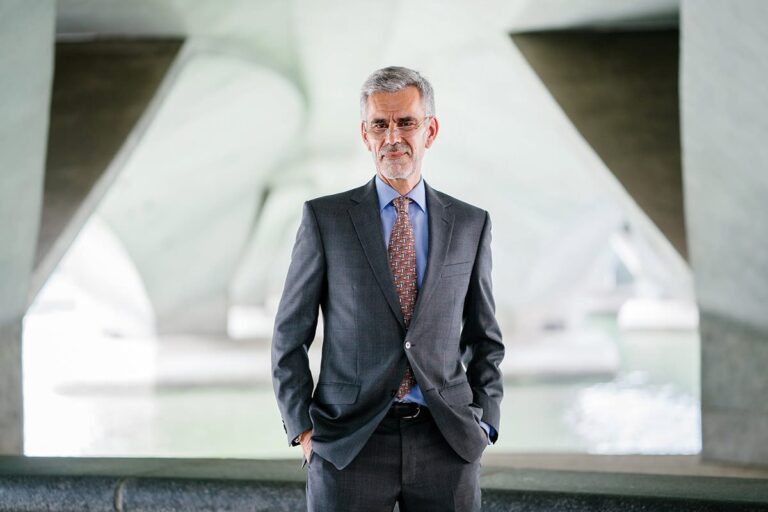 Cum decurge o ședință foto &icirc;n studio, pas cu pas
